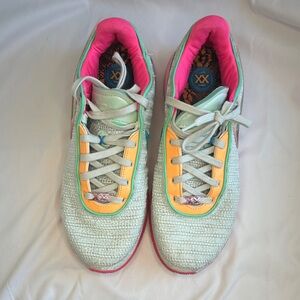 Vibrant Athletic Shoes with Pink and Mint Accents